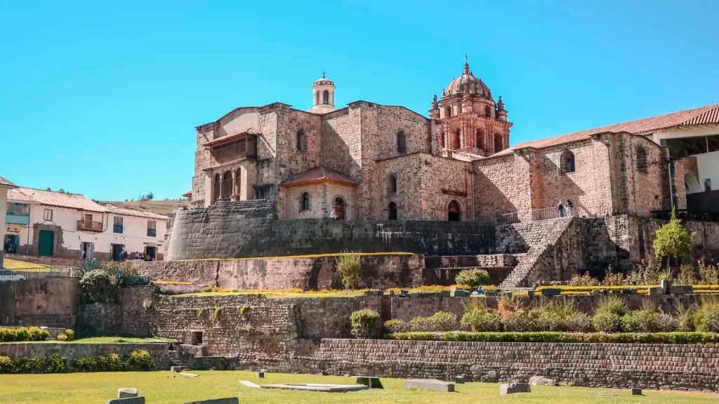 Vista del templo de Qoricancha durante el City Tour en Cusco.