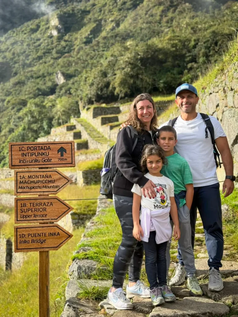 Viaje en Faminila por el Machu Picchu